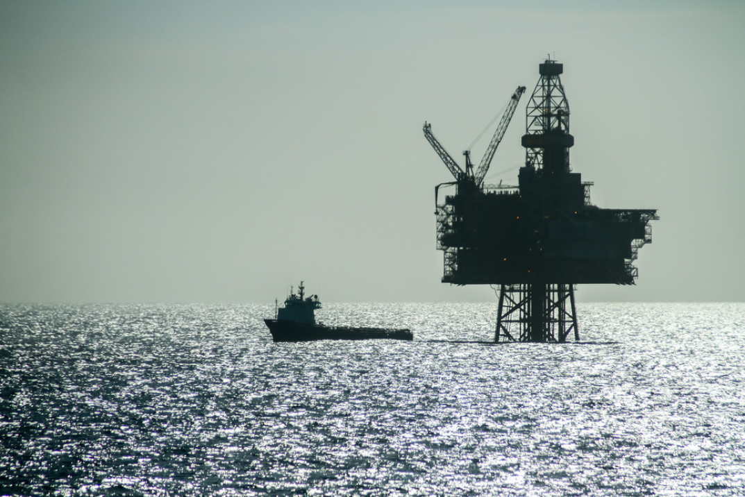 La responsabilitat pels danys causats per abocaments d’hidrocarburs al mar